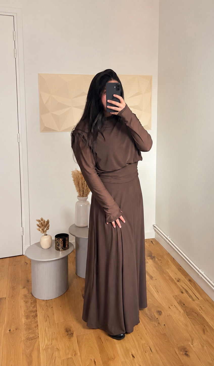 Ensemble jupe haut manches longues, épaulettes marron
