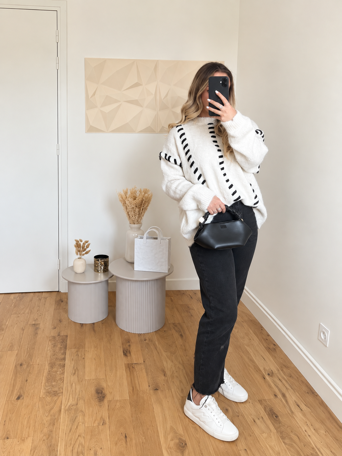 Pull surpiqûres blanc porté