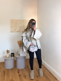 Veste beige écharpe portée